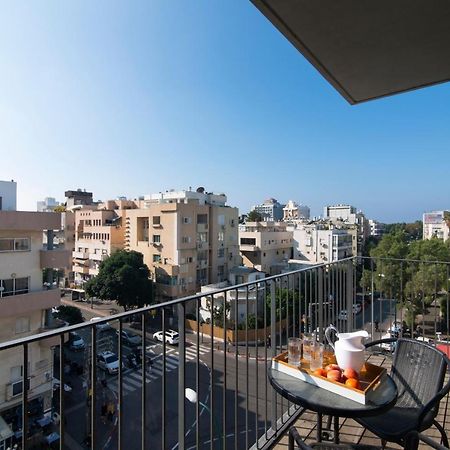 Hilton Bay Apartment With The Shelter テル・アビブ エクステリア 写真